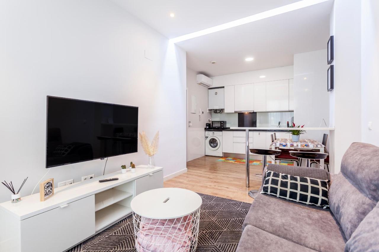 Piso En La Playa, Wifi Gratis Y Ac Apartment Valencia Bagian luar foto