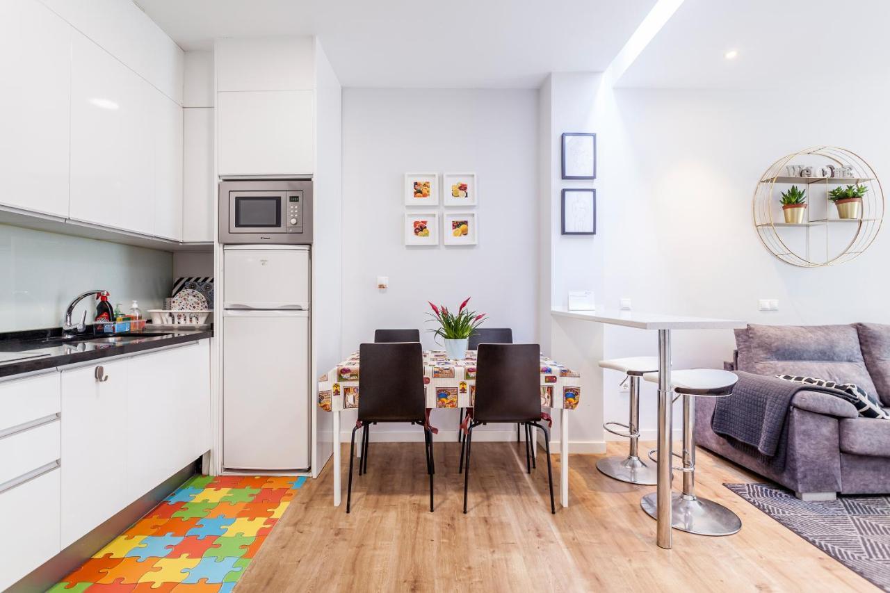 Piso En La Playa, Wifi Gratis Y Ac Apartment Valencia Bagian luar foto